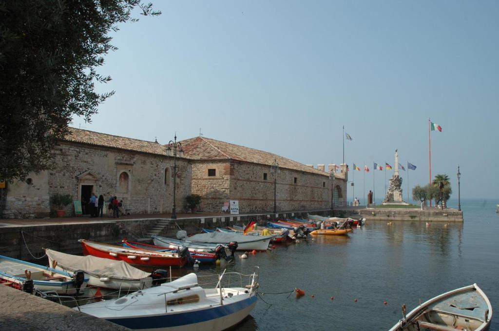 Hotel Da Roberto Lazise Exterior photo