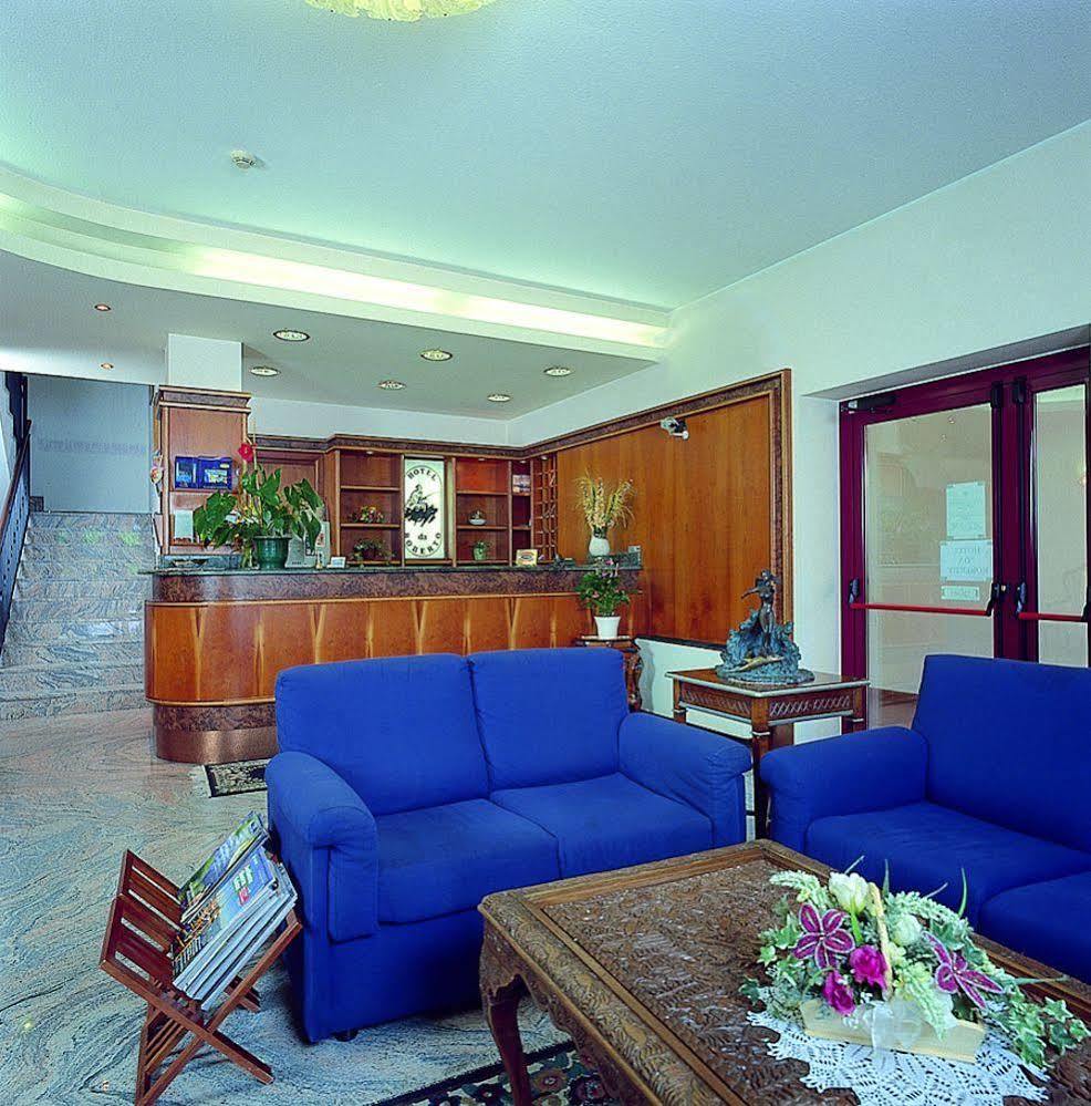 Hotel Da Roberto Lazise Exterior photo